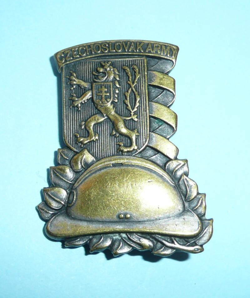 WW2 Free Czechoslovak Army badge by English maker H.W. Miller