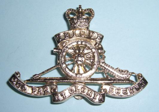 QE11 Large Pattern Royal Artillery Anodised Cap Badge - Firmin London