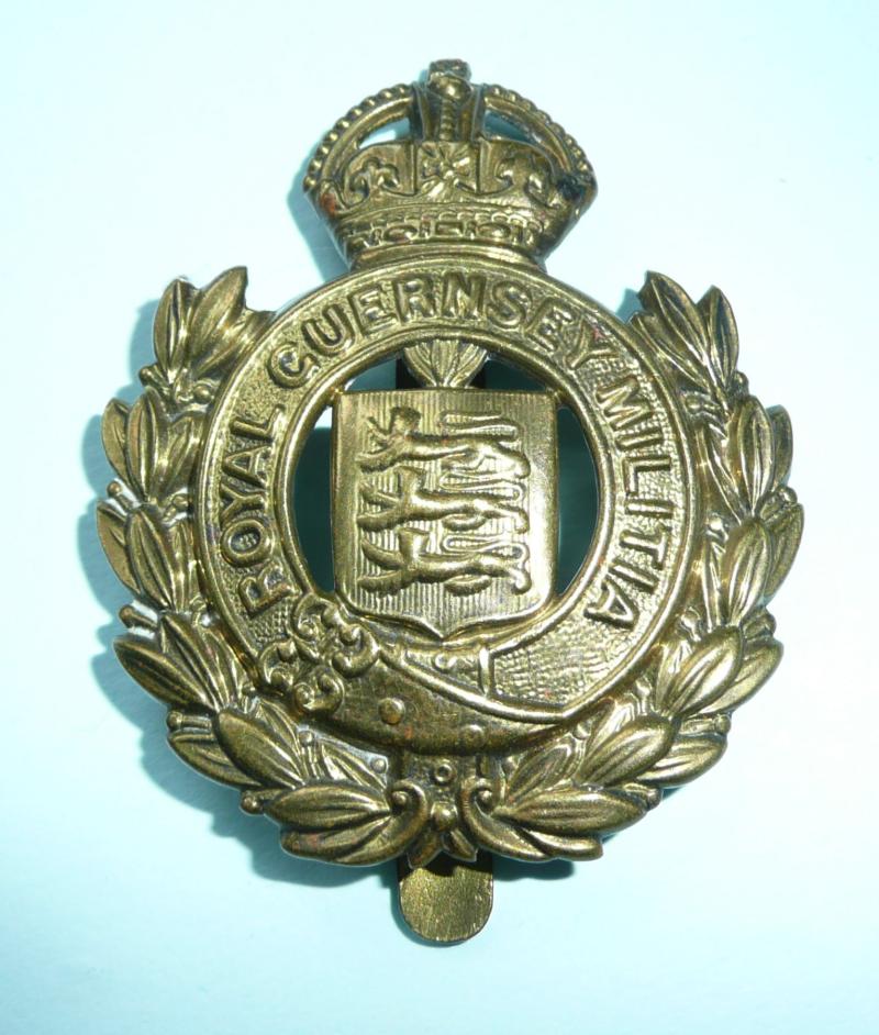 Channel Islands - Royal Guernsey Militia Other Ranks Brass Cap Badge, King's Crown