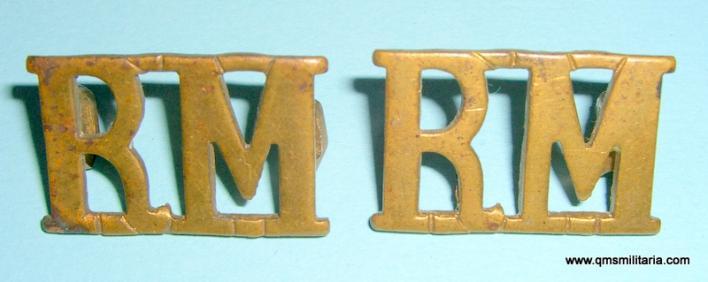 Pair of Large Pattern Royal Marine ( RM ) Marines Brass Shoulder Titles
