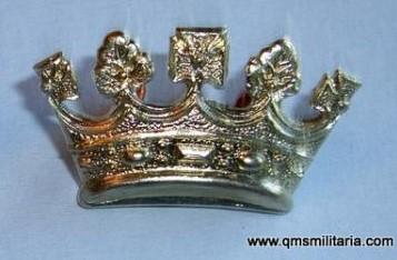 Royal Irish Fusiliers ( RIF ) Coronet Collar Badge (one only)
