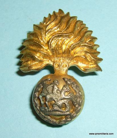 Fusilier Brigade / Royal Regiment of Fusiliers ( RRF ) Officers Silver Plated and Gilt Collar Badge - St George facing to the right