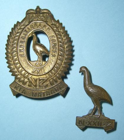 WW1 New Zealand Expeditionary Force - 22nd Reinforcements Brass Cap and Single Collar Badge Set