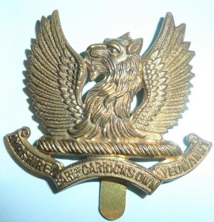 The Ayrshire ( Earl of Carrick 's Own ) Yeomanry Brass Cap Badge