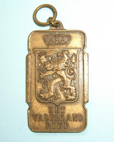 Netherlands Dutch Walking Medallion / Fob Dated 1941