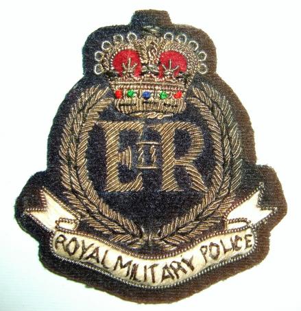 Royal Corps of Military Police Officer 's Bullion Beret Badge, QEII issue