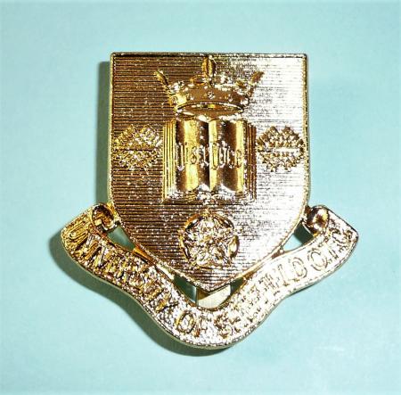 University of Sheffield OTC aa Anodised Aluminium Gold Coloured Cap Badge - Gaunt
