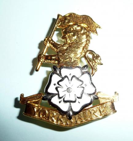 The Yorkshire Regiment Bi-Metal Cap Badge