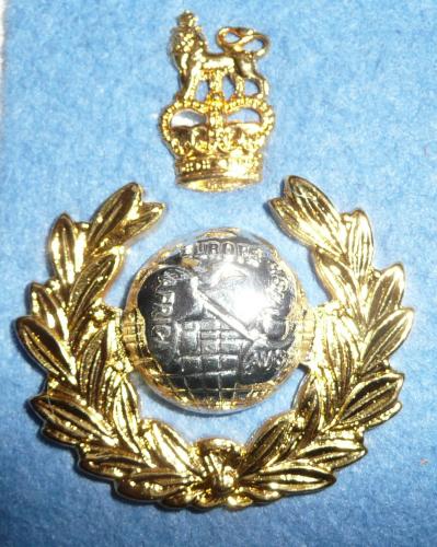 The Royal Marines Officer's Lovat Full Dress Two Part Bi-Metal Badge - QEII issue