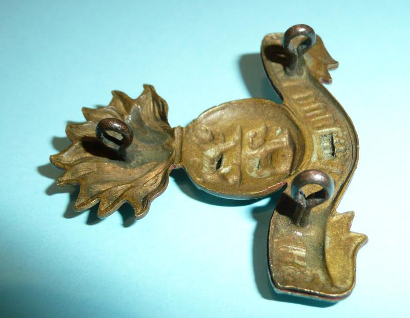 Royal Dublin Fusiliers ( RDF)  ( 102nd & 103rd Foot) Victorian / Edwardian Bi-metal cap badge