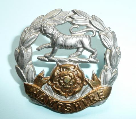 The Hampshire Regiment (37th & 67th Foot) Victorian / Edwardian Issue other Ranks Bi-Metal Cap Badge