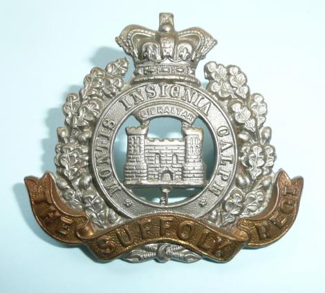 The Suffolk Regiment (12th Foot) Victorian Issue Other Ranks Bi-metal Cap Badge - Regimental Pattern Castle