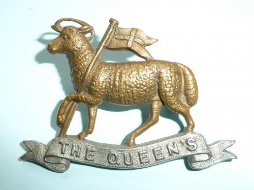 The Queens (Royal West Surrey Regiment) (2nd Foot) Victorian / Edwardian Issue Other Ranks Bi-metal Cap Badge