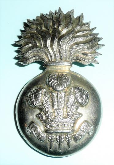The Royal Welsh Fusiliers ( RWF) Volunteer / Militia Battalion Other Ranks White Metal Glengarry Grenade Badge