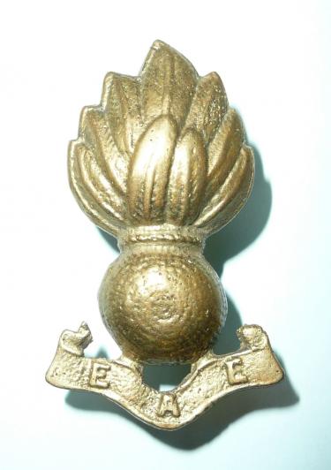 WW2 EAE East African Engineers Cast Brass Side Cap / Collar Badge