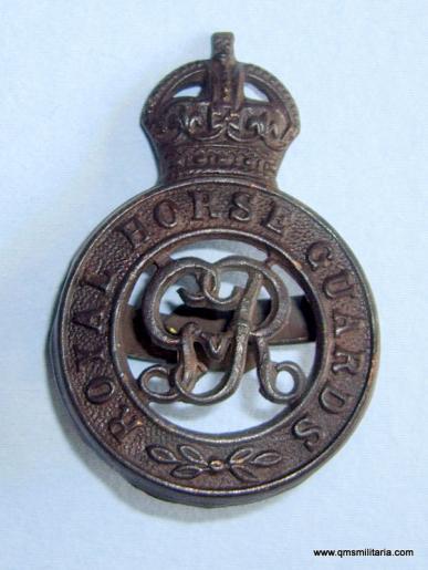Royal Horse Guards ( The Blues ) Bronze GV Cap Badge with tabs / blades