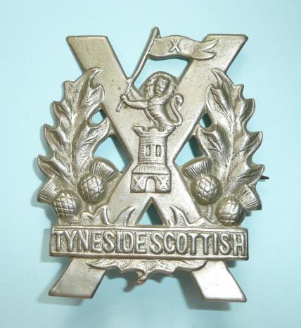 WW1 Tyneside Scottish ( 20th, 21st, 22nd, 23rd and 29th Battalions Northumberland Fusiliers ) White Metal Glengarry 4th Pattern Cap Badge, introduced April 1915
