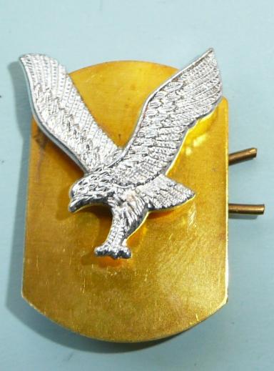 Army Air Corps aa silver coloured left facing collar badge with backing plate
