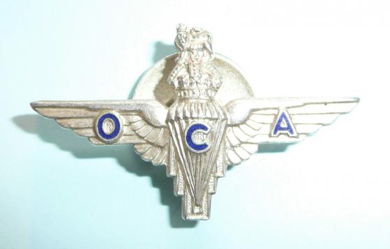 WW2 Parachute Regiment Veteran White Metal & Enamel Old Comrade Association (OCA) Lapel Badge