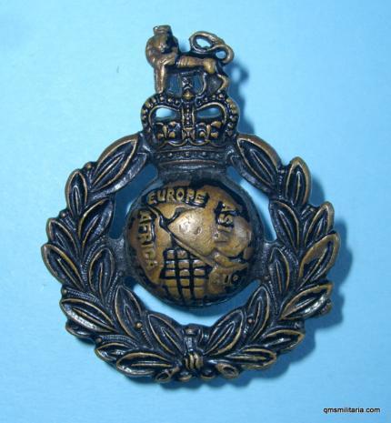 Royal Marine Blackened Bronze Queens Crown Cap Badge - J R Gaunt