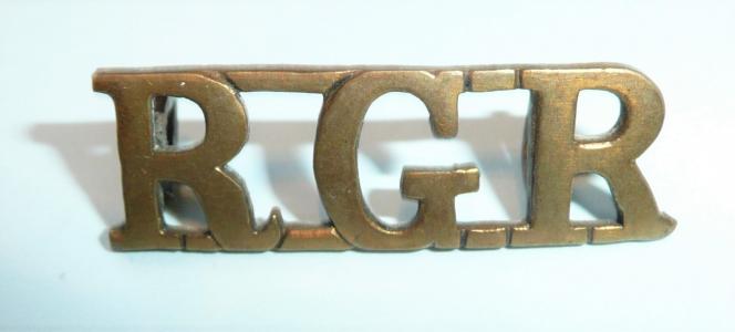 RGR Royal Garrison Regiment Edwardian Brass Shoulder Title, 1900- 1908 only