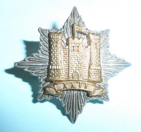 WW2 War Raised Unit - 22nd Dragoons Officers Silver & Gilt Collar Badge