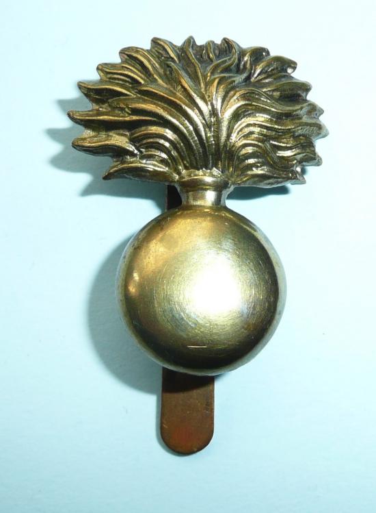 2nd Dragoons (Royal Scots Greys) Bandsmans Brass Cap badge