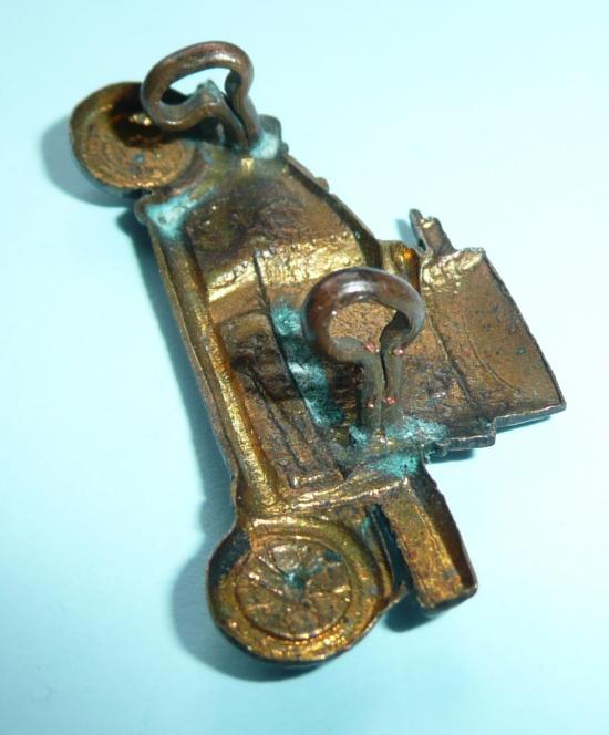 WW1 RNAS Officers Lanchester Armoured Car Bronze Collar Badge, right facing