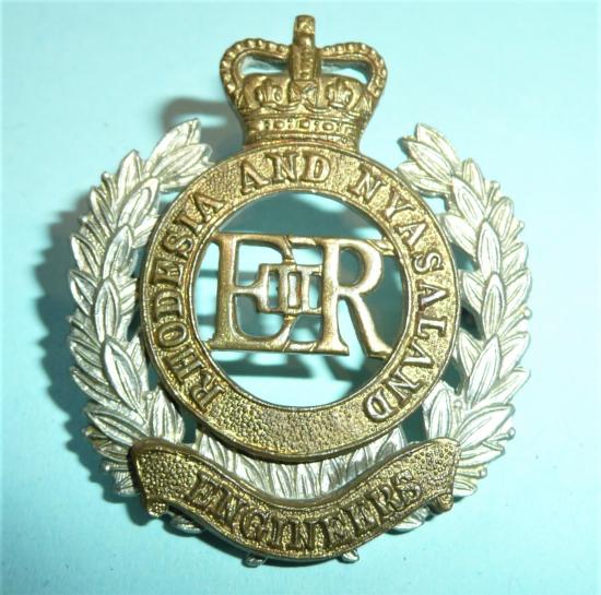 Southern Africa - Rhodesia & Nyasaland Engineers Other Ranks Bi-Metal Cap Badge