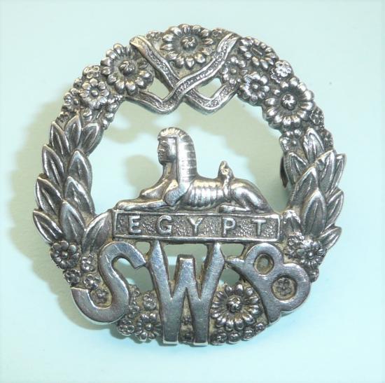 South Wales Borderers Officers Silver Cap Badge, Gaunt, Hallmarked 1944