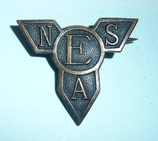 WW2 Entertainments National Service Association ENSA bronze cap  / lapel badge