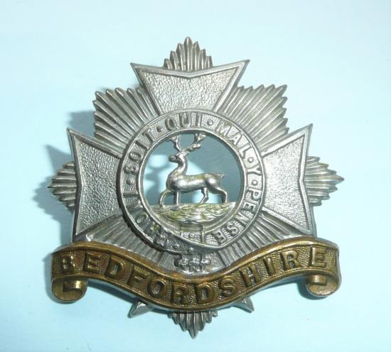 The Bedfordshire Regiment Victorian / Edwardian Other Ranks Bi-metal Cap Badge