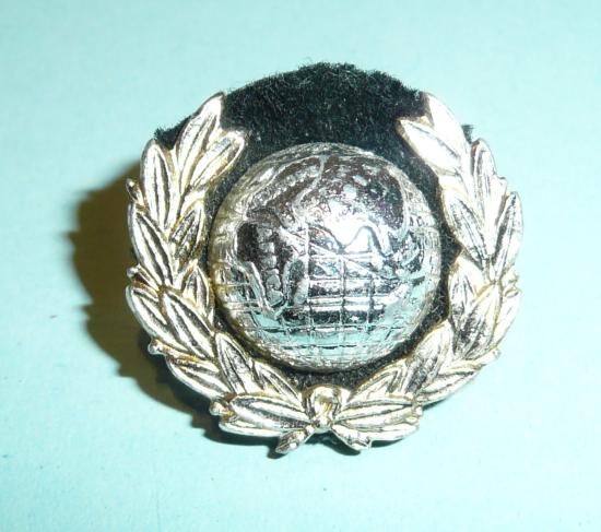 Metal Pin Badge ROYAL MARINES MO31