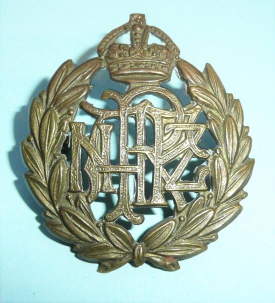 WW2 RNZAF Royal New Zealand Air Force Brass Cap Badge