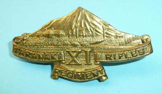 WW1 New Zealand 11th (Taranaki Rifles) Regiment Cap / Collar