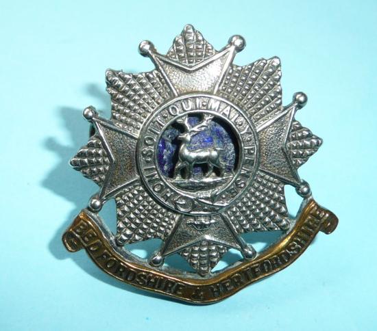 Beds and Herts - Bedfordshire & Hertfordshire Regiment Officers Beret / Field Service Cap Silver Plated, Gilt and Enamel Badge