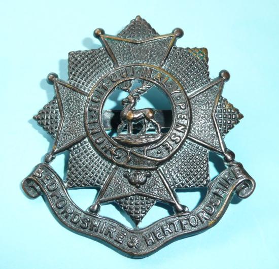 Bedfordshire & Hertfordshire Regiment Officers Bronze OSD Cap Badge - Blades