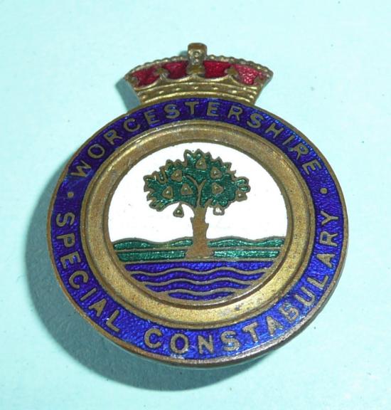 WW2 Worcestershire Police Special Constabulary Constable Gilt & Enamel Lapel Badge.