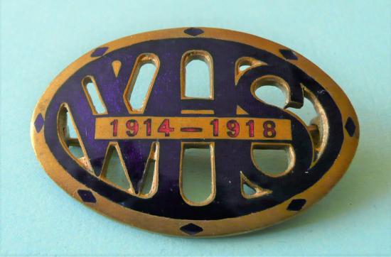 WW1 W H Smiths Stationers War Service Pin Lapel Enamel & Gilt Badge, 1914- 1918