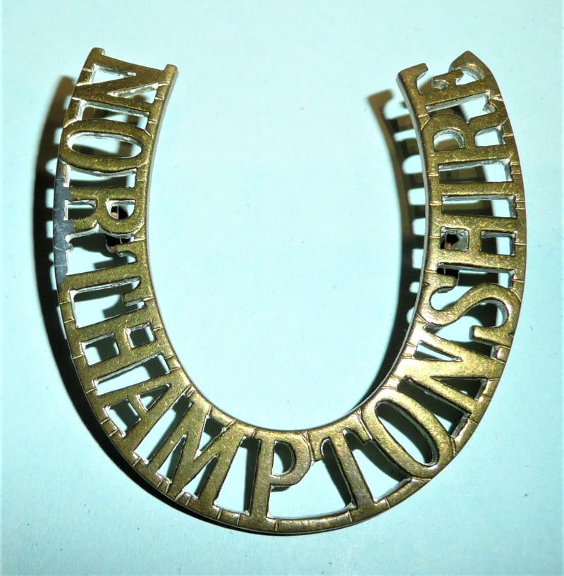 Northamptonshire Regiment Militia 3rd and 4th Battalions 'Horseshoe' Pattern Large Curved Brass Shoulder Title