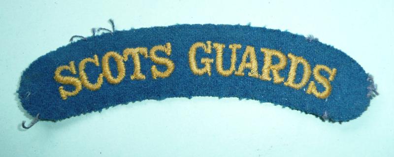 WW2 Scots Guards Embroidered Cloth Yellow on Blue Shoulder Title, earlier issue