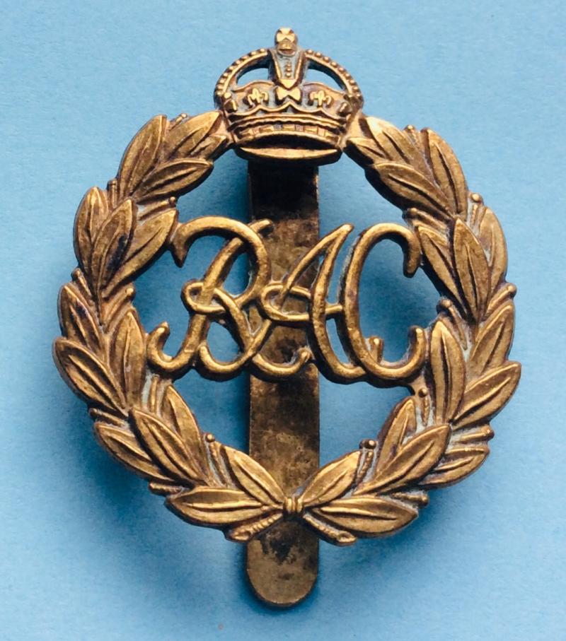 Royal Armoured Corps (RAC) 1st Pattern Other Ranks Brass Cap Badge