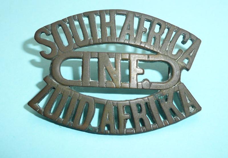 WW1 South African / Inf / Zud Afrika One Piece Brass Shoulder Title