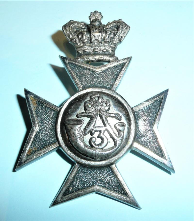 Canadian Militia - 3rd Regiment Victoria Rifles of Canada (Montreal) Officers Unmarked Silver Cap Badge, QVC Crown