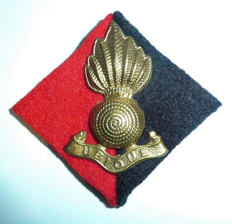 WW2 Royal Artillery Other Ranks Brass Cap / Collar Badge mounted on RA Felt Badge Backing