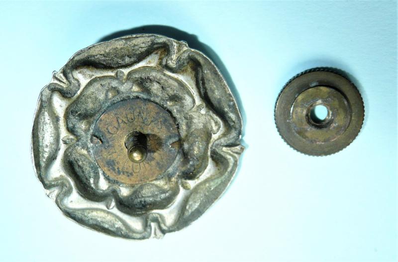 49th (West Riding) Infantry Division metal formation sign, as worn prior to 1939