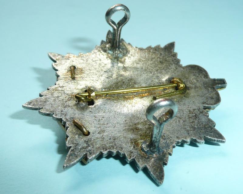 Royal Hampshire Regiment Officers Enamel Silver and Gilt Cap Badge, QEII issue