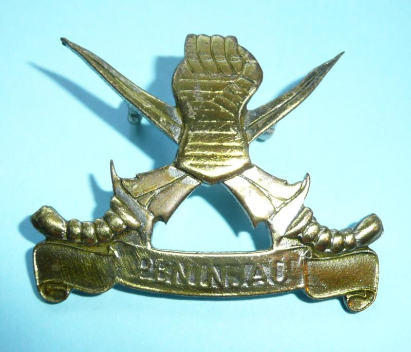 Malaysian Post Federation Reconnaissance Regiment Officer's Cap Badge