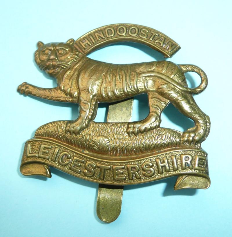 WW1 Brass Economy Cap Badge - Leicestershire Regiment