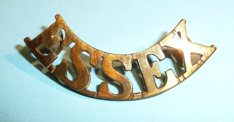 WW1 Essex Regiment Brass Shoulder Title (type 2)